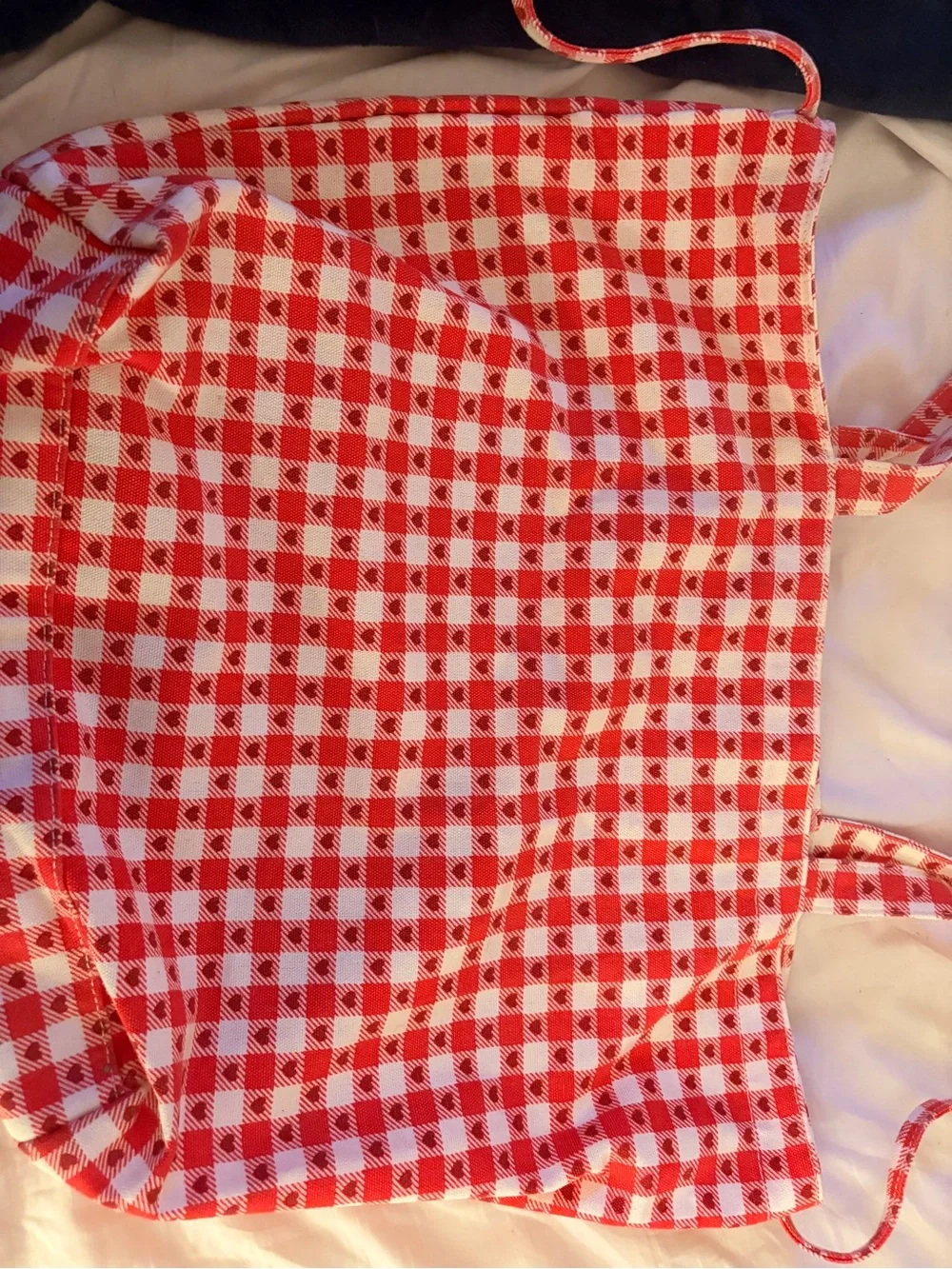 Red and White gingham heart pattern tote